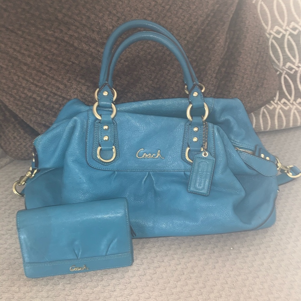 Coach Purse & Wallet